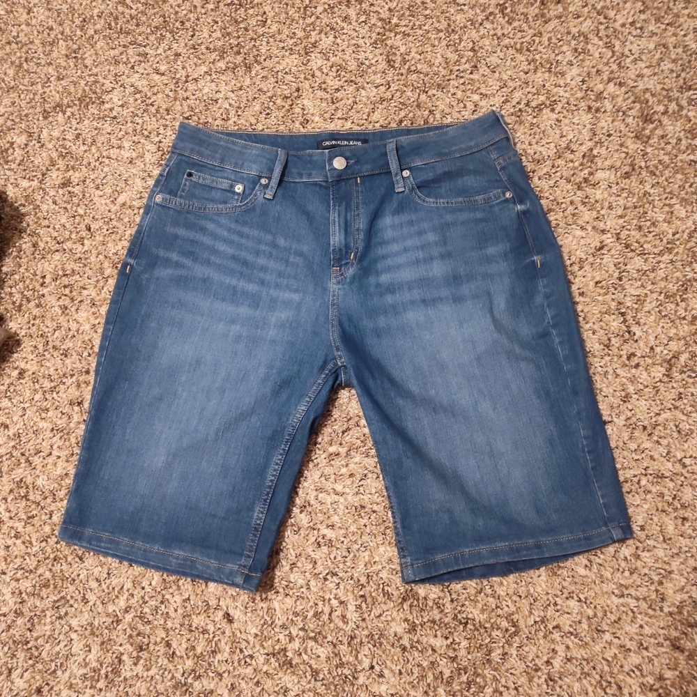 Calvin Klein Women's Denim Shorts, Bermuda-Length, Size 14, Blue New Without Tag